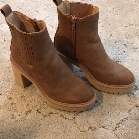 Dolce Vita Shoes - Dolce Vita Brown Suede Block Heel Ankle Boots